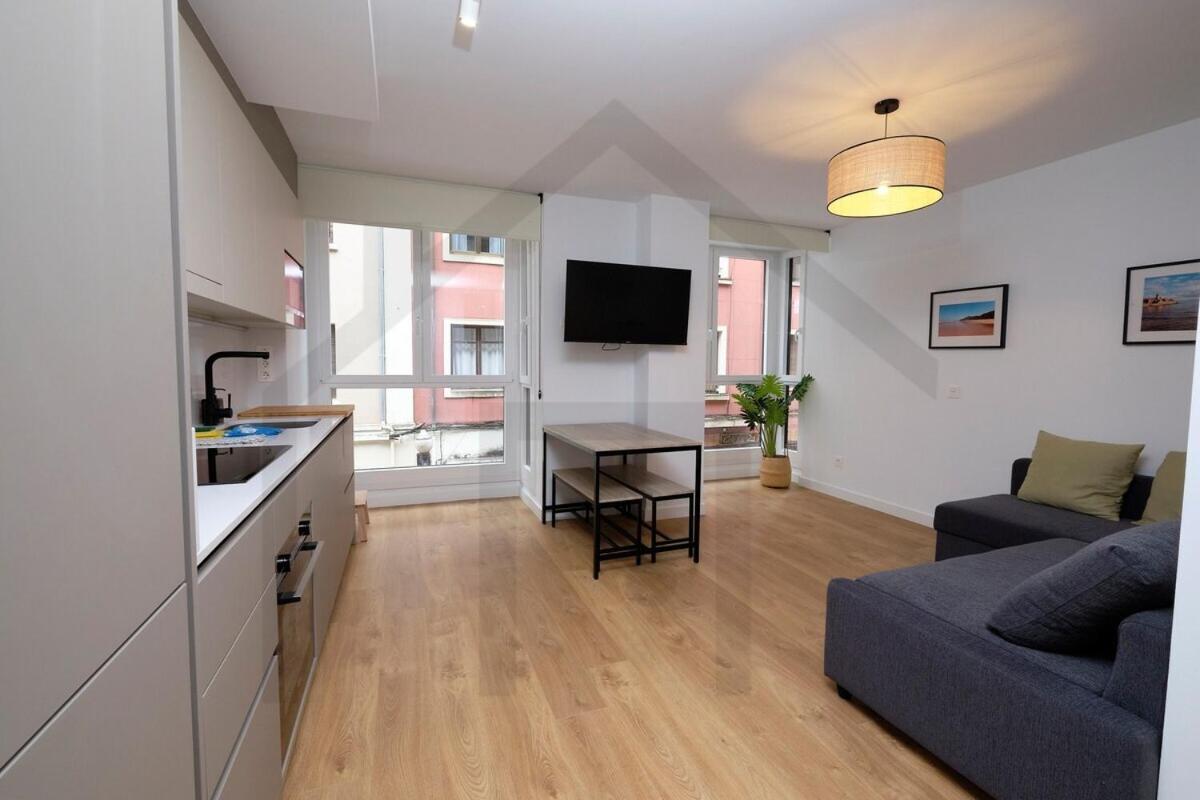 Cervantes - Apartamento A Estrenar Con Parking Gijon Exterior photo