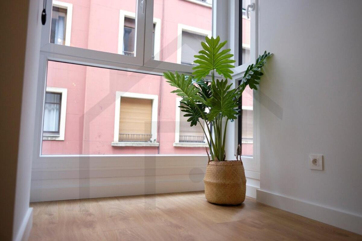 Cervantes - Apartamento A Estrenar Con Parking Gijon Exterior photo
