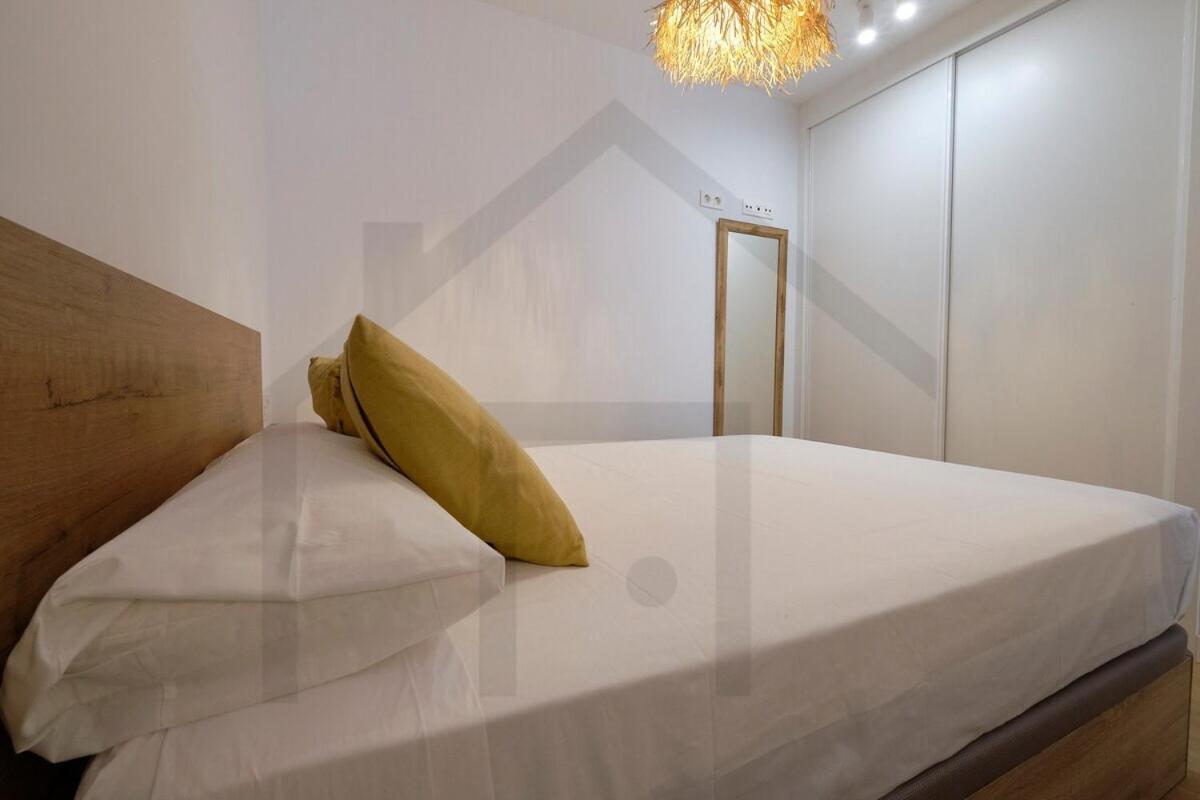 Cervantes - Apartamento A Estrenar Con Parking Gijon Exterior photo