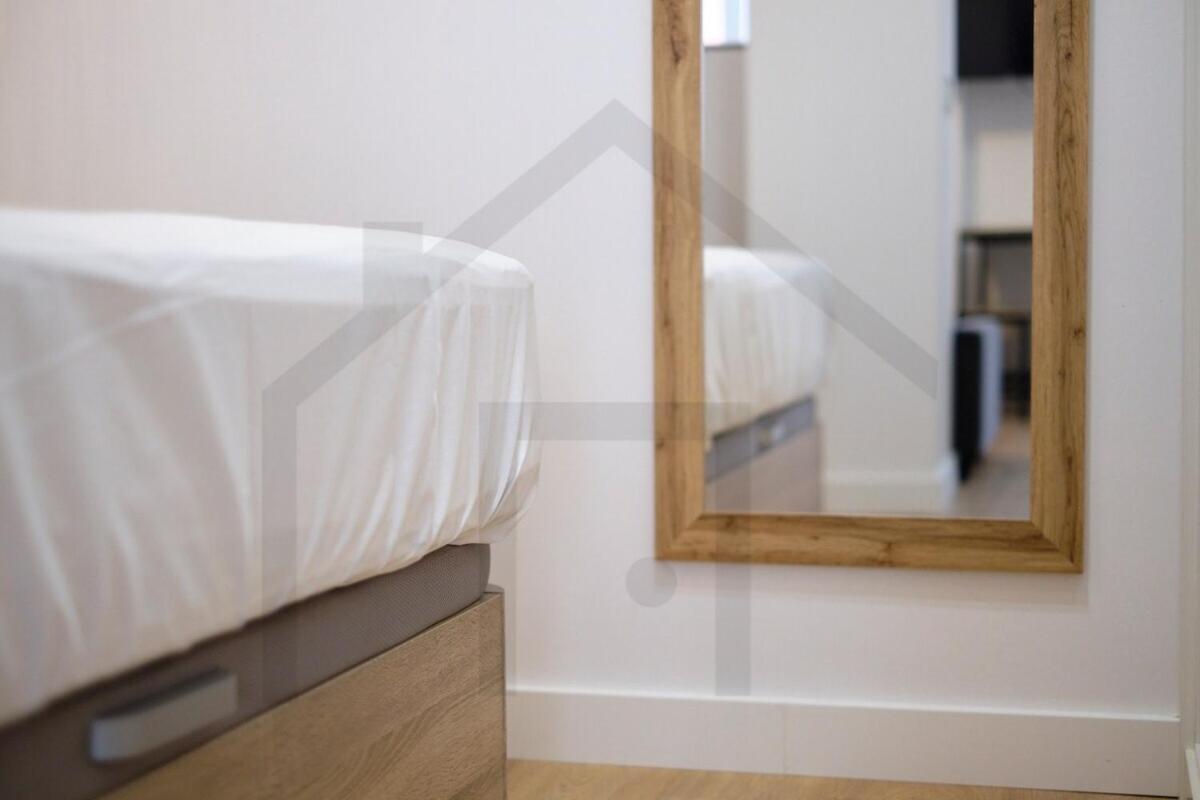 Cervantes - Apartamento A Estrenar Con Parking Gijon Exterior photo